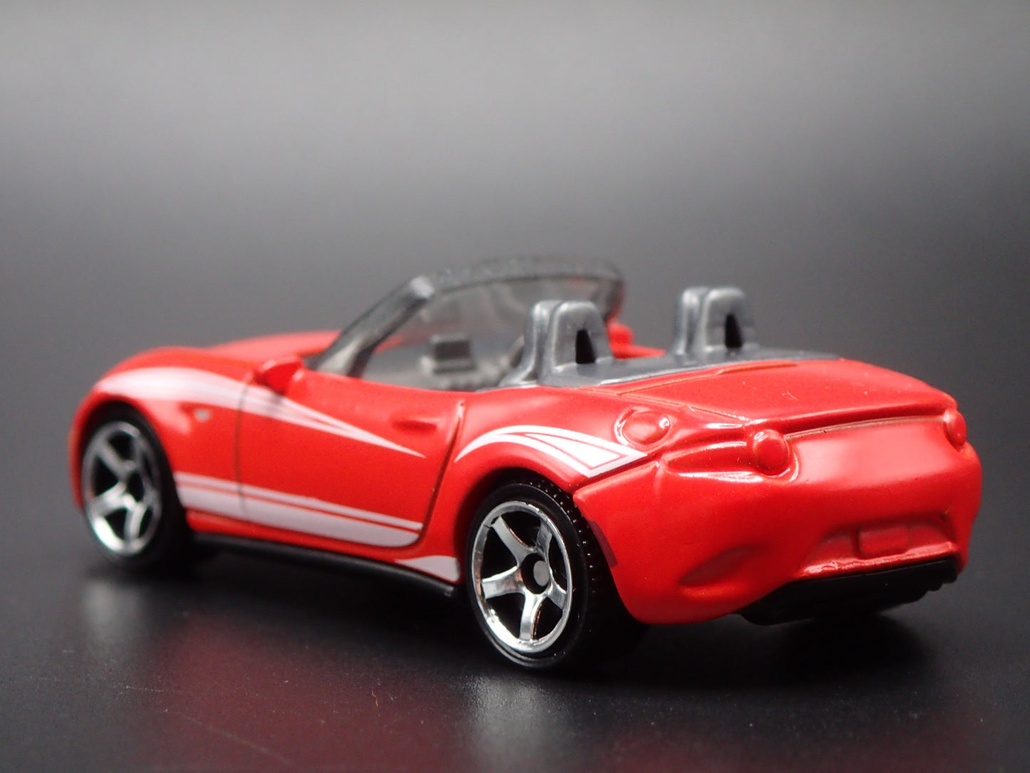 2015-2025 MAZDA MX5 MIATA CONVERTIBLE ND 1:64 SCALE DIORAMA DIECAST MODEL CAR
