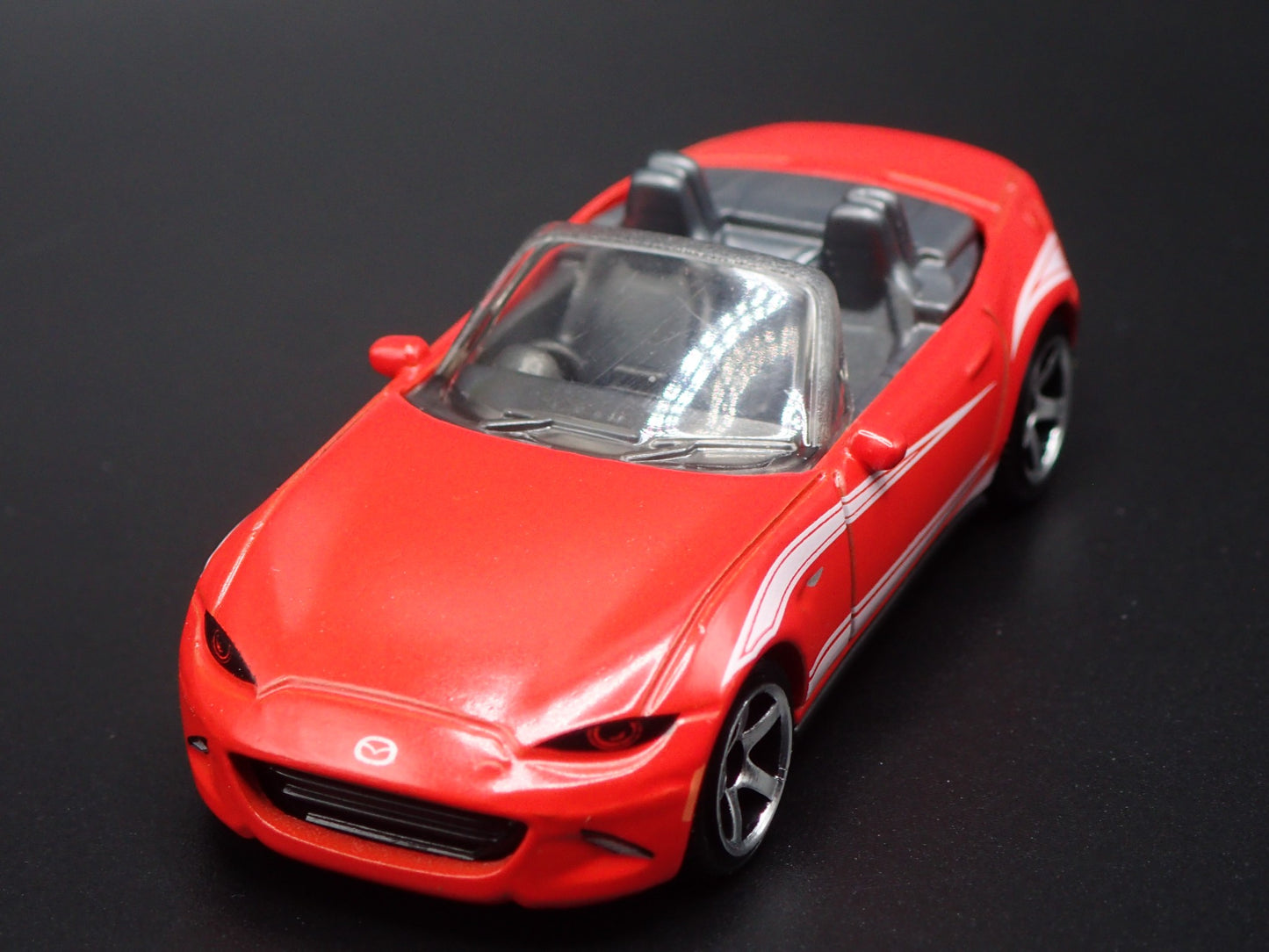 2015-2025 MAZDA MX5 MIATA CONVERTIBLE ND 1:64 SCALE DIORAMA DIECAST MODEL CAR