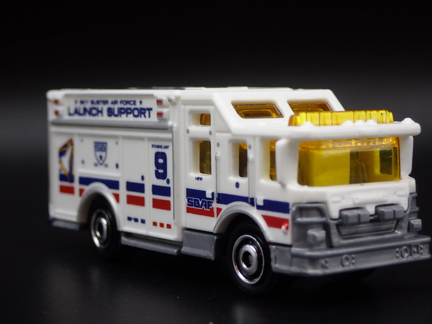 SKY BUSTER AIR FORCE LAUNCH SUPPORT FIRE TRUCK 1:64 MB SCALE DIECAST MODEL CAR