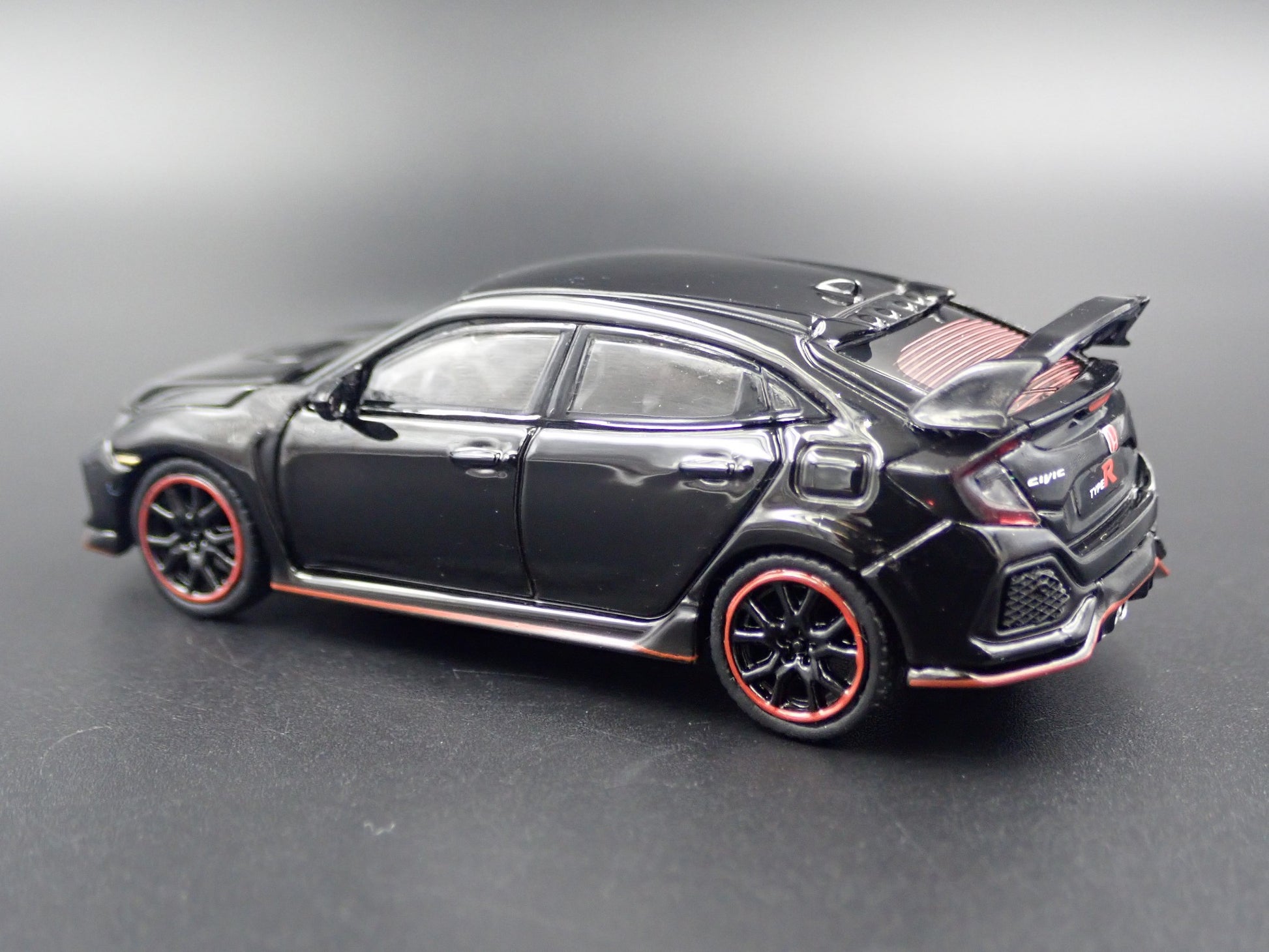 2017-2020 HONDA CIVIC TYPE R 1:64 SCALE COLLECTIBLE DIORAMA DIECAST MO ...