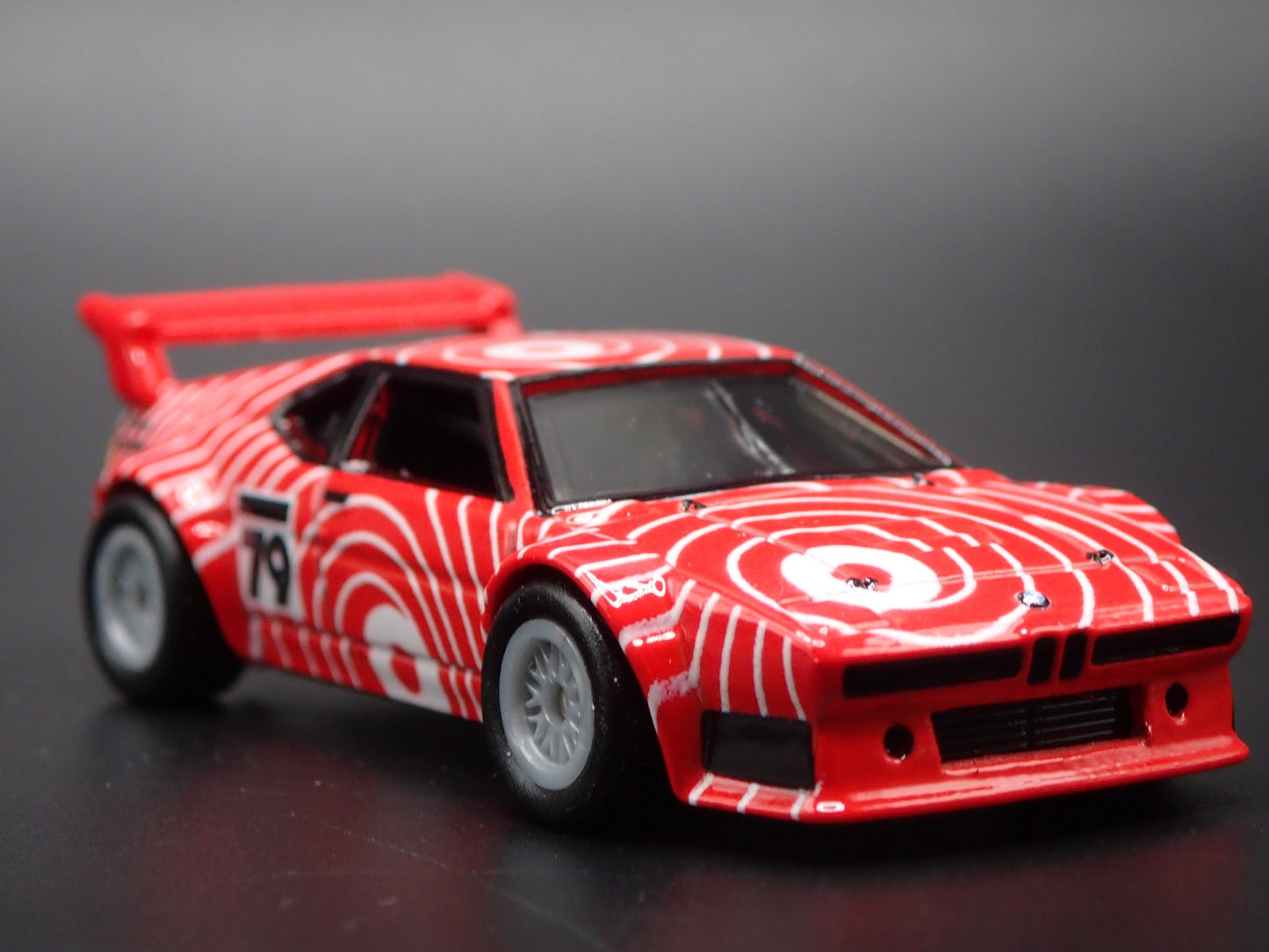 1979-1980 BMW M1 PROCAR RED 1:64 SCALE COLLECTIBLE DIORAMA DIECAST MODEL CAR