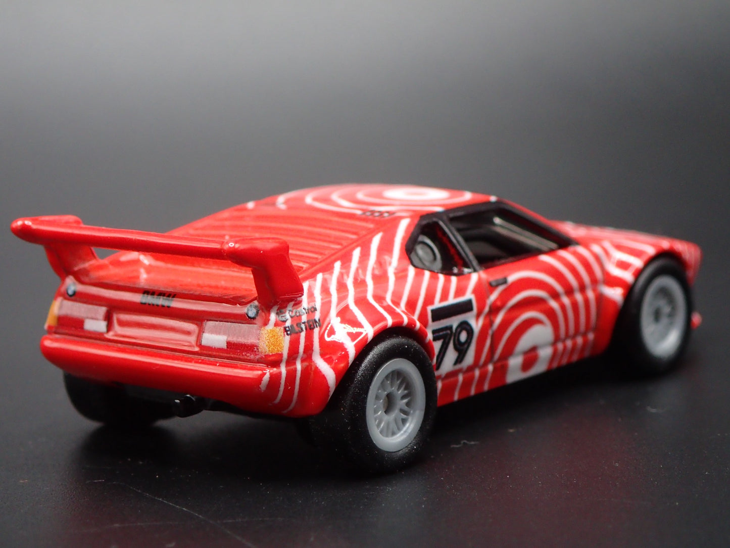 1979-1980 BMW M1 PROCAR RED 1:64 SCALE COLLECTIBLE DIORAMA DIECAST MODEL CAR