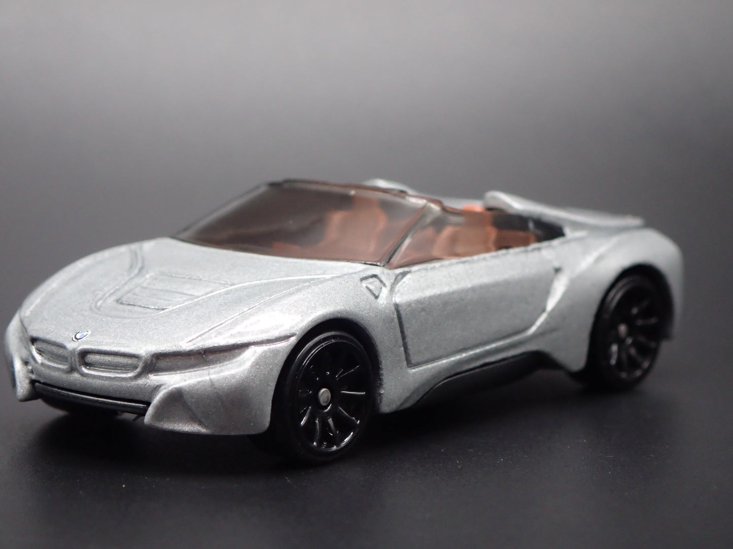 2018-2020 BMW i8 ROADSTER SILVER 1:64 SCALE COLLECTIBLE DIECAST MODEL CAR