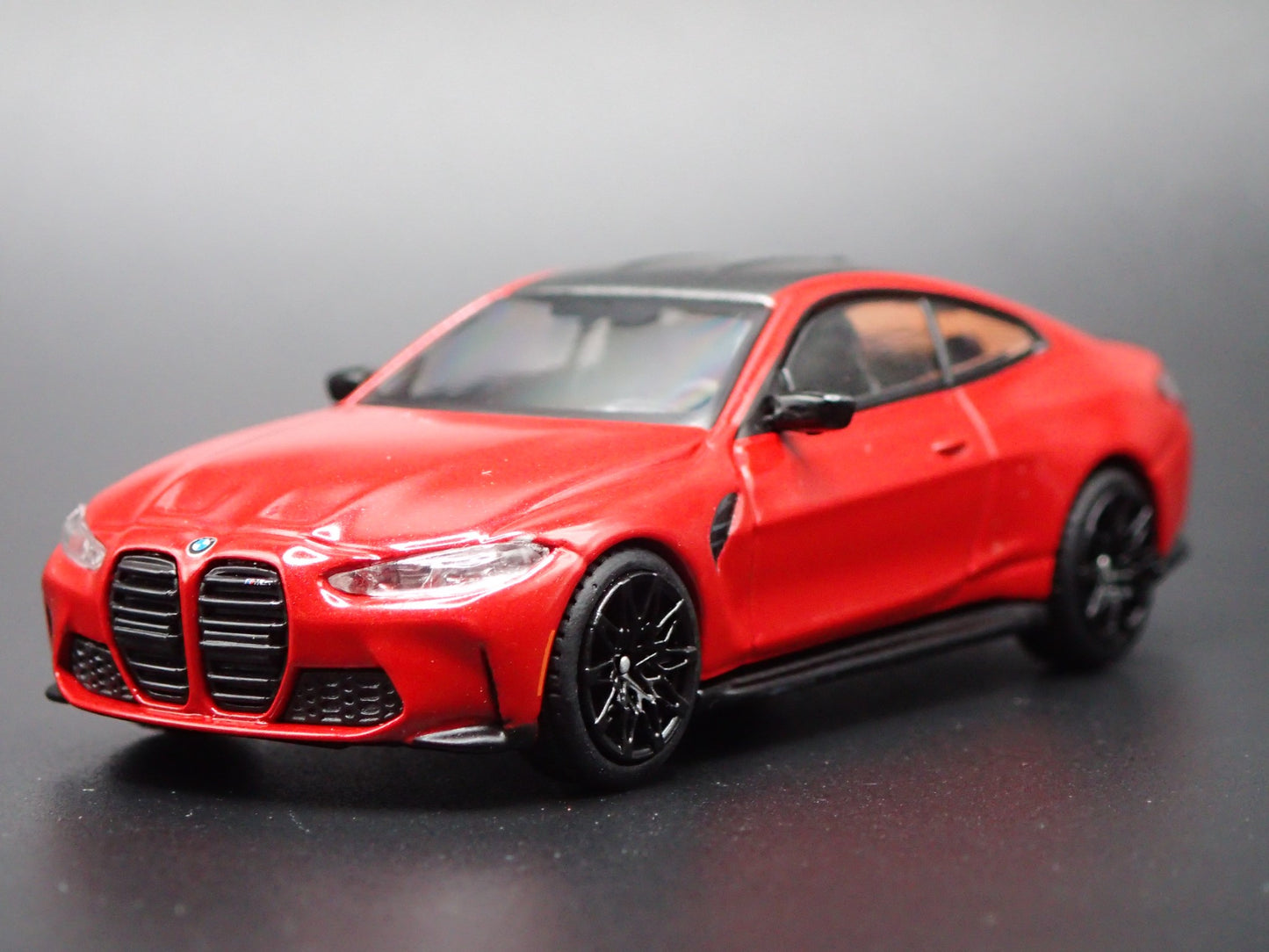 2020-2025 BMW M4 M PERFORMANCE G82 RED 1:64 SCALE DIORAMA DIECAST MODEL CAR