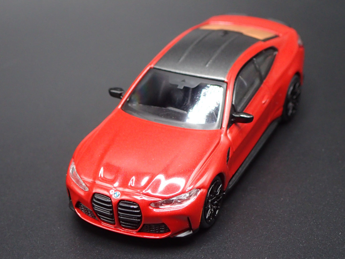 2020-2025 BMW M4 M PERFORMANCE G82 RED 1:64 SCALE DIORAMA DIECAST MODEL CAR