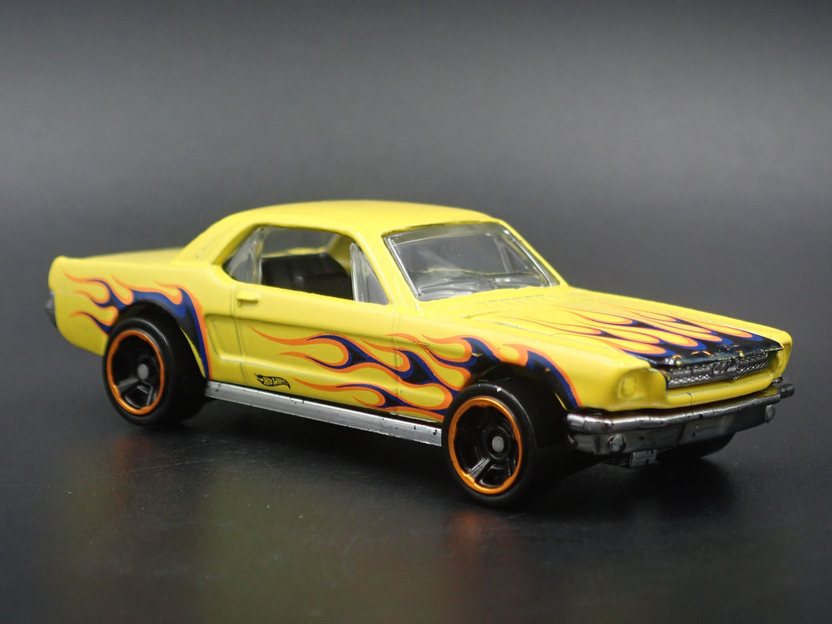 1965 65 FORD MUSTANG COUPE RARE 1:64 SCALE COLLECTIBLE DIORAMA DIECAST MODEL CAR-Burning Rubber Toy Company