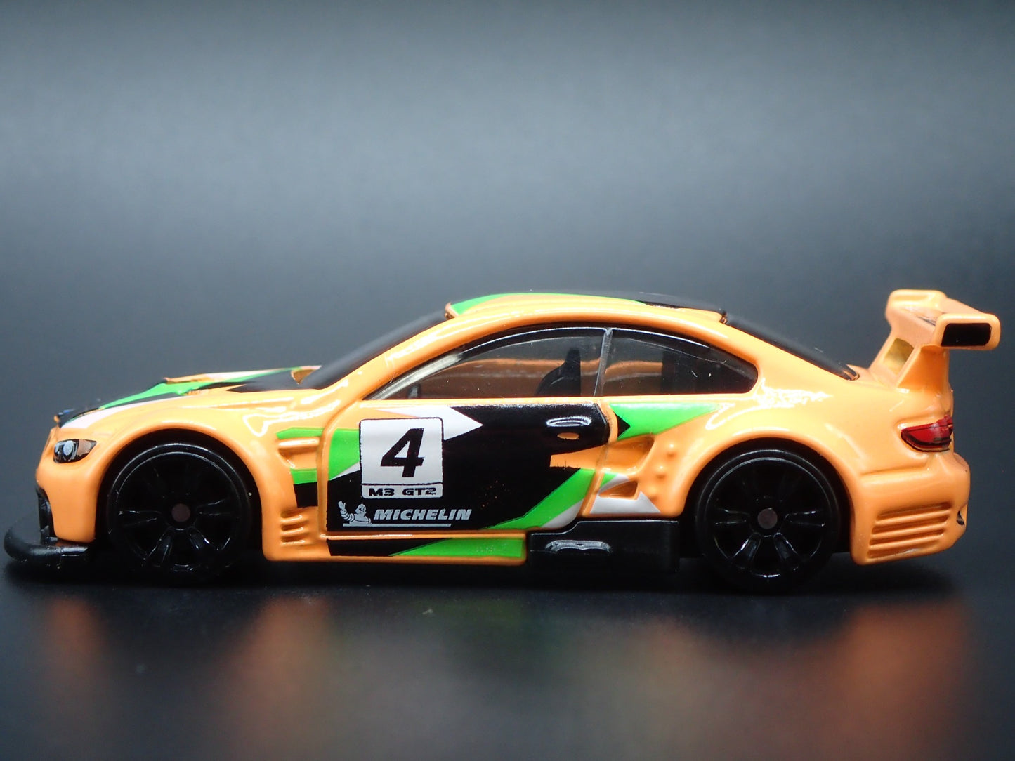 2007-2013 BMW M3 GT2 E92 ORANGE 1:64 SCALE COLLECTIBLE DIORAMA DIECAST MODEL CAR