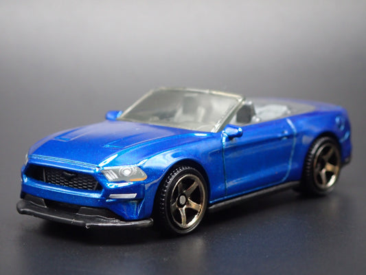 2018-2023 FORD MUSTANG CONVERTIBLE BLUE 1/64 SCALE DIORAMA DIECAST MODEL CAR
