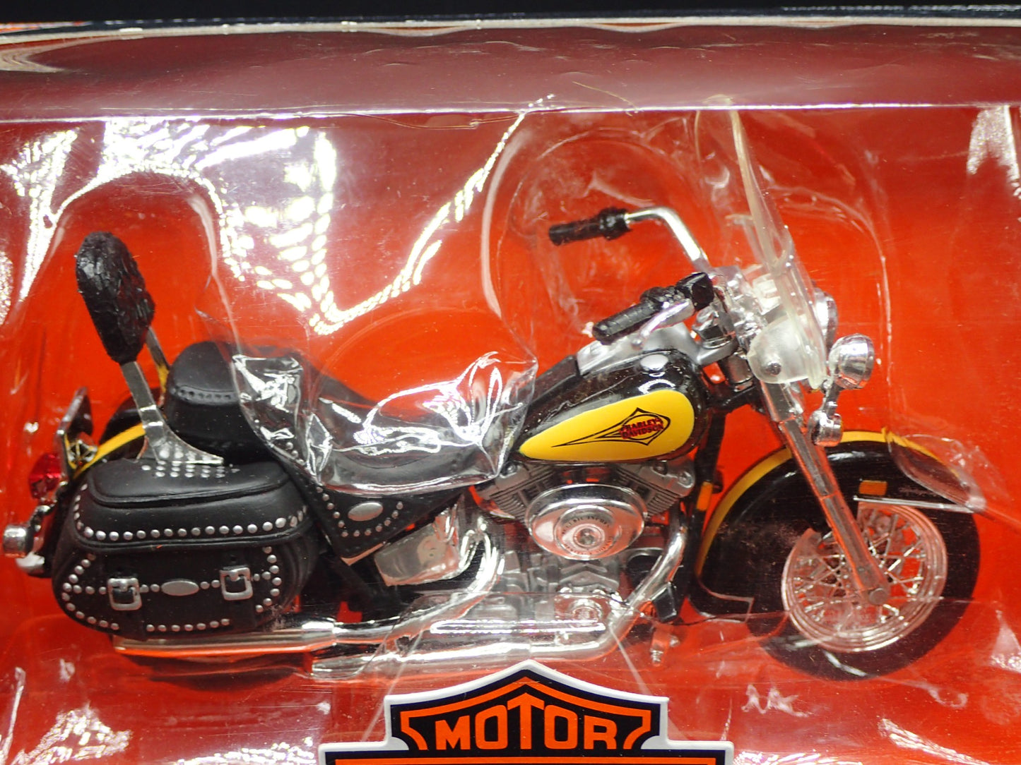 2000 FLSTC HERITAGE SOFTAIL CLASSIC HARLEY DAVIDSON MAISTO SERIES 10 1:18 MODEL