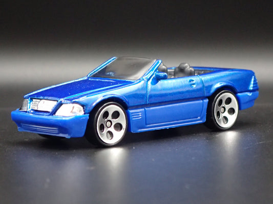 1988-2001 MERCEDES-BENZ 500 SL CONVERTIBLE 1:64 SCALE DIORAMA DIECAST MODEL CAR