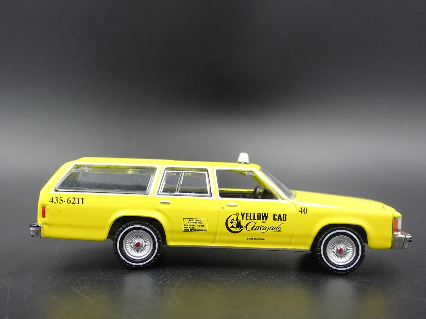 1988 FORD LTD CROWN VICTORIA WAGON CORONADO. CA TAXI CAB 1:64 DIECAST MODEL CAR
