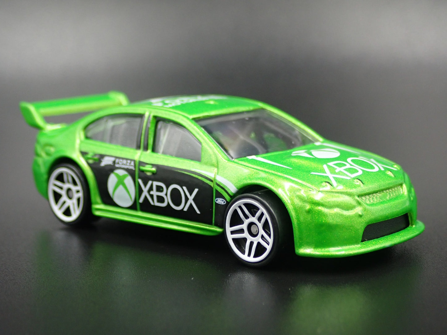 FORD FALCON RACE CAR FORZA 1:64 SCALE COLLECTIBLE DIORAMA DIECAST MODEL CAR