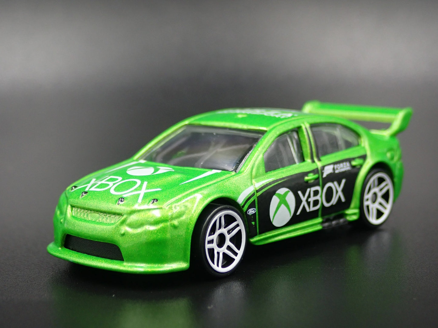 FORD FALCON RACE CAR FORZA 1:64 SCALE COLLECTIBLE DIORAMA DIECAST MODEL CAR