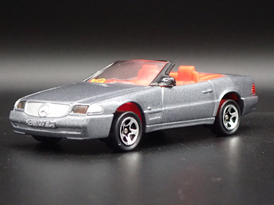 1988-2001 MERCEDES-BENZ 500 SL CONVERTIBLE 1:64 SCALE DIORAMA DIECAST MODEL CAR