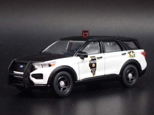 2022 22 FORD EXPLORER INTERCEPTOR ILLINOIS STATE POLICE 1:64 DIECAST MODEL CAR