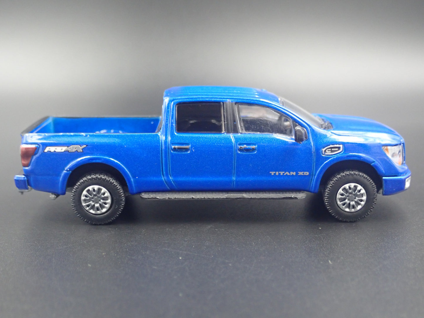 2016-2024 NISSAN TITAN XD PRO-4X PICKUP TRUCK HITCH 1:64 SCALE DIECAST MODEL CAR