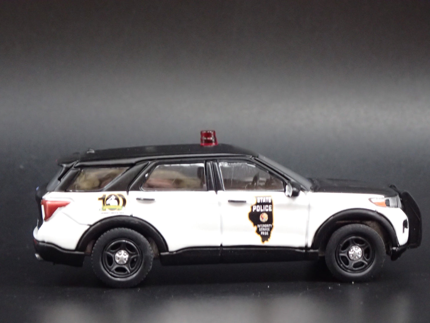 2022 22 FORD EXPLORER INTERCEPTOR ILLINOIS STATE POLICE 1:64 DIECAST MODEL CAR