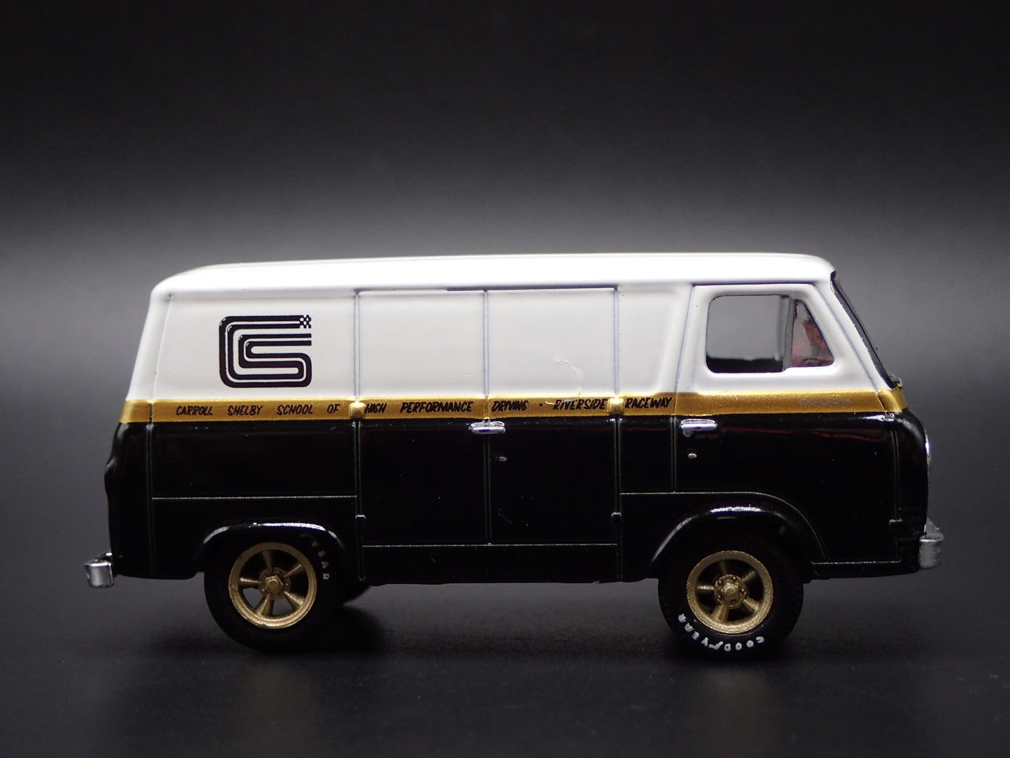 1965 65 FORD ECONOLINE DELIVERY VAN SHELBY COBRA 1:64 SCALE DIECAST MODEL CAR