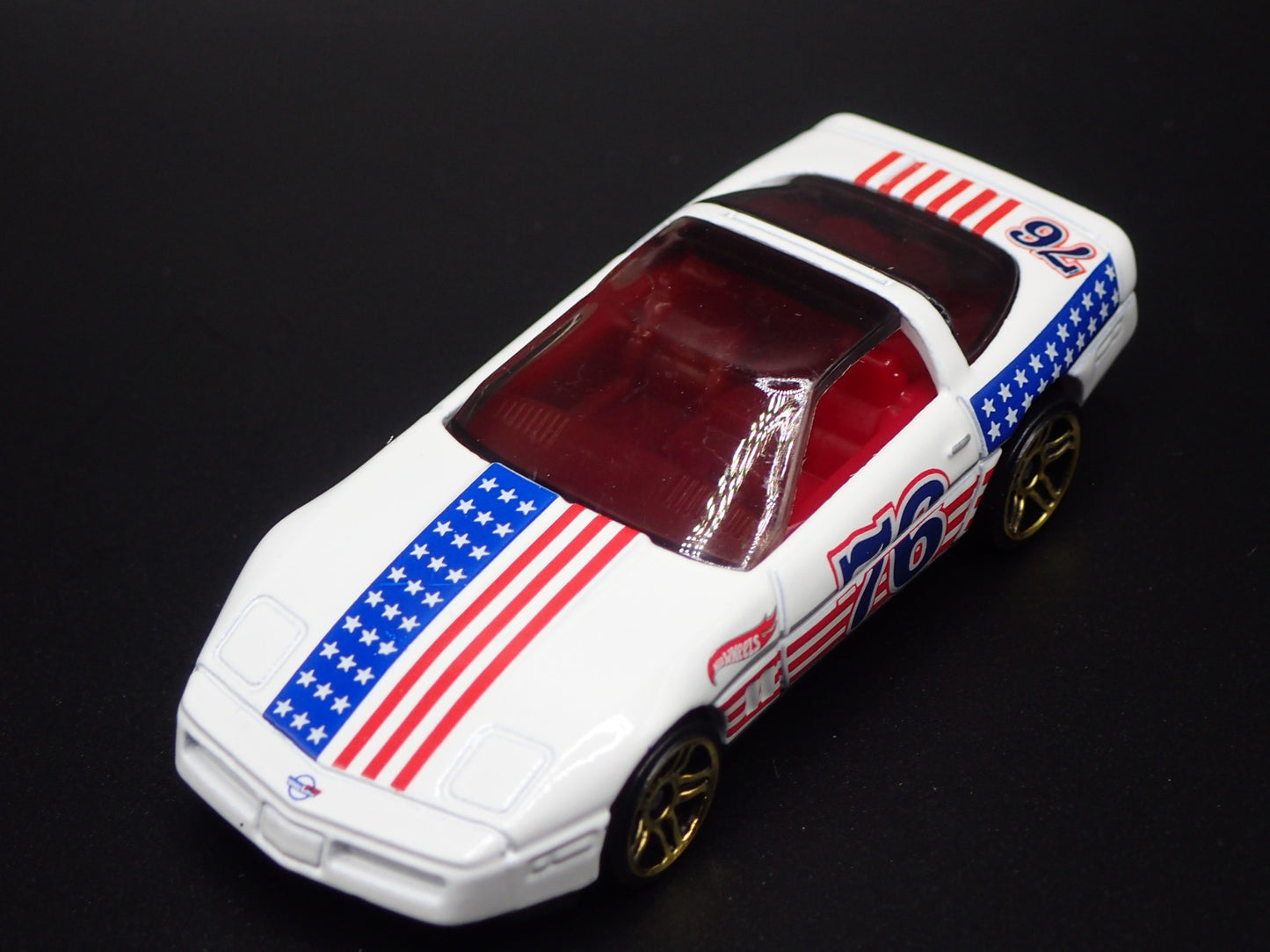 1984-1996 C4 CHEVY CHEVROLET CORVETTE WHITE 1:64 SCALE DIORAMA DIECAST MODEL CAR