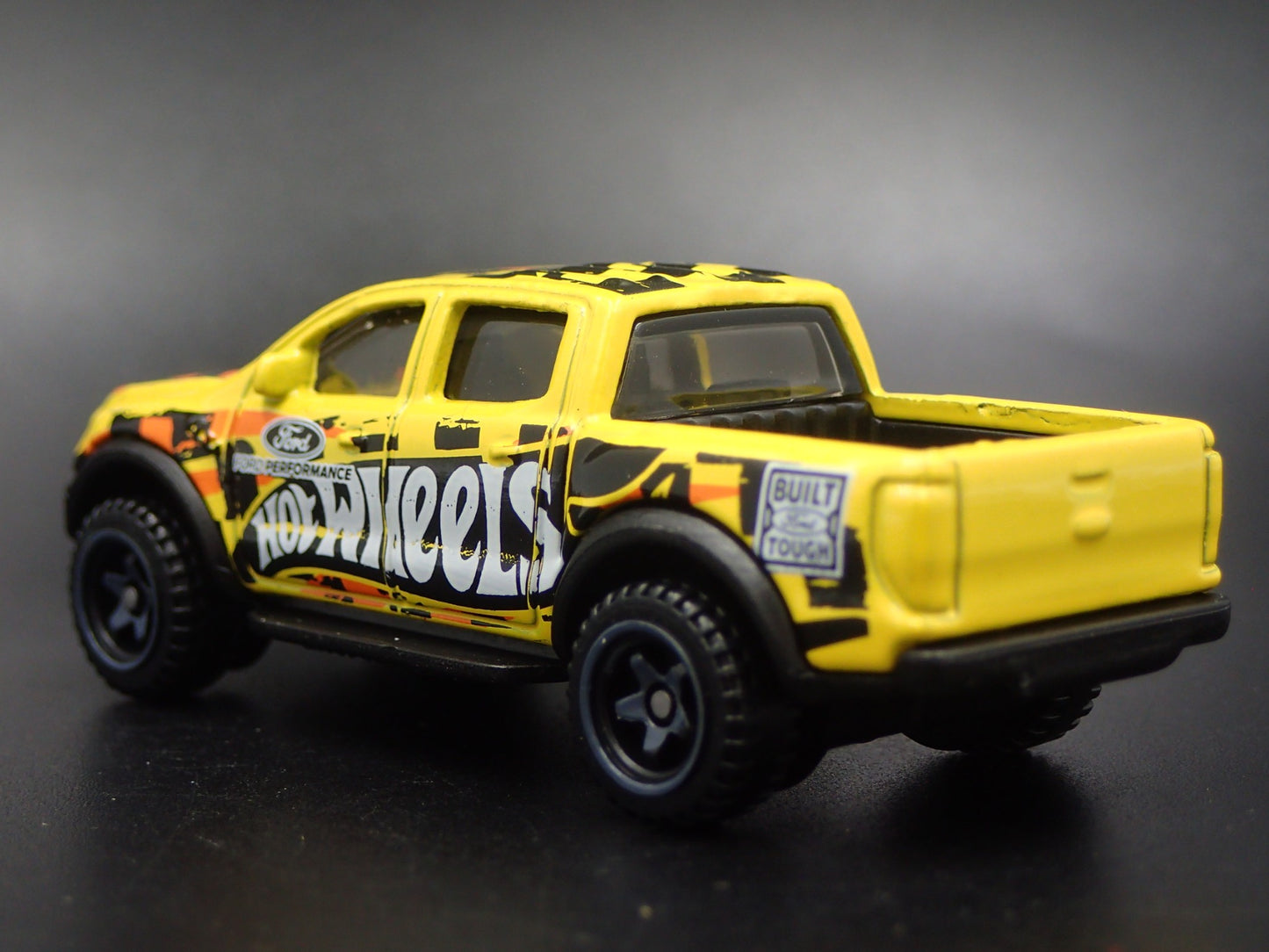 2017-2020 FORD RANGER RAPTOR PICKUP TRUCK 1/64 SCALE DIORAMA DIECAST MODEL CAR