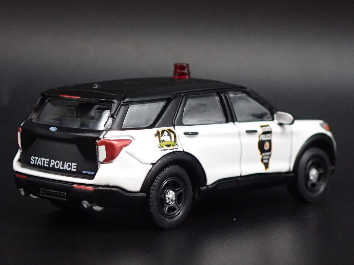 2022 22 FORD EXPLORER INTERCEPTOR ILLINOIS STATE POLICE 1:64 DIECAST MODEL CAR