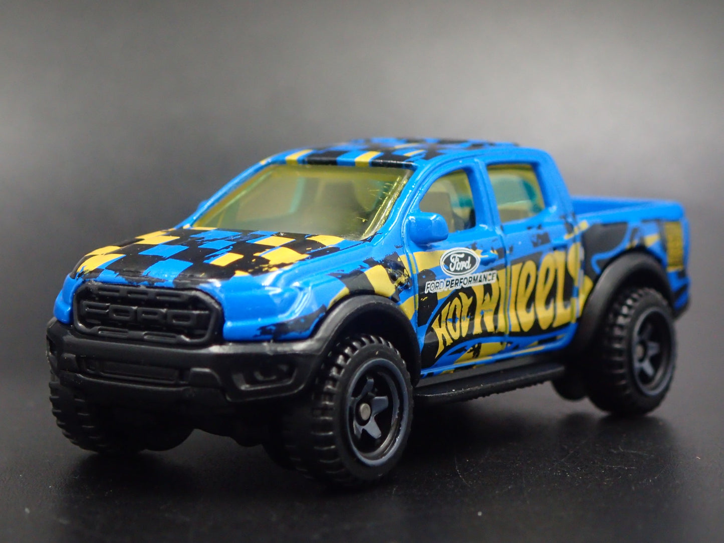 2017-2020 FORD RANGER RAPTOR PICKUP TRUCK 1/64 SCALE DIORAMA DIECAST MODEL CAR