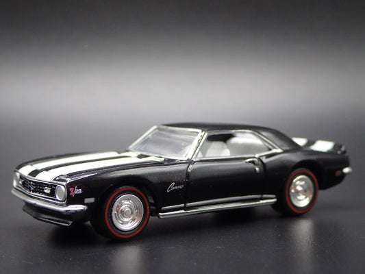 1968 68 CHEVY CHEVROLET CAMARO Z/28 BLACK 1:64 SCALE DIORAMA DIECAST MODEL CAR