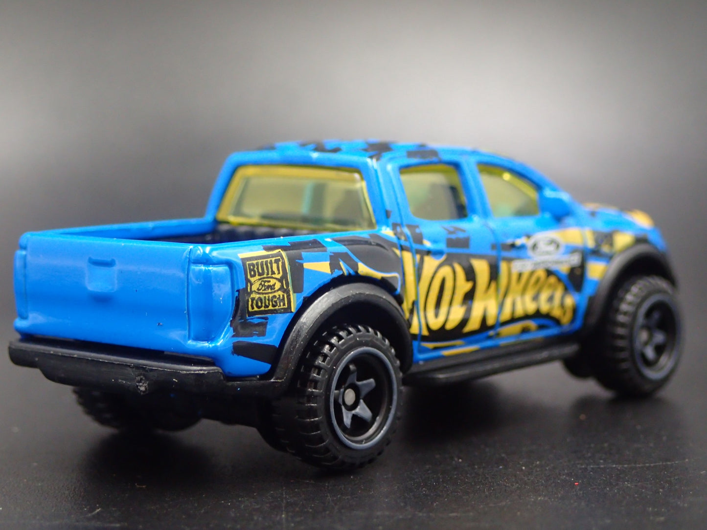 2017-2020 FORD RANGER RAPTOR PICKUP TRUCK 1/64 SCALE DIORAMA DIECAST MODEL CAR