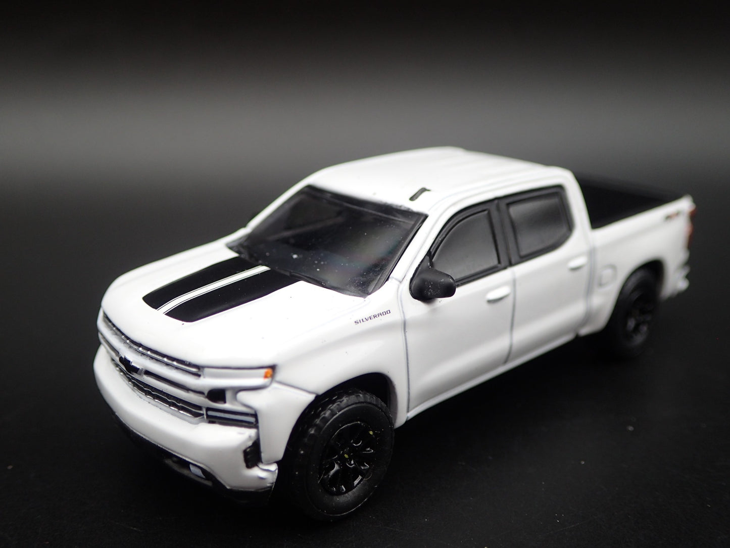2019-2025 CHEVY SILVERADO TRUCK RST RALLY EDITION 1:64 SCALE DIECAST MODEL CAR