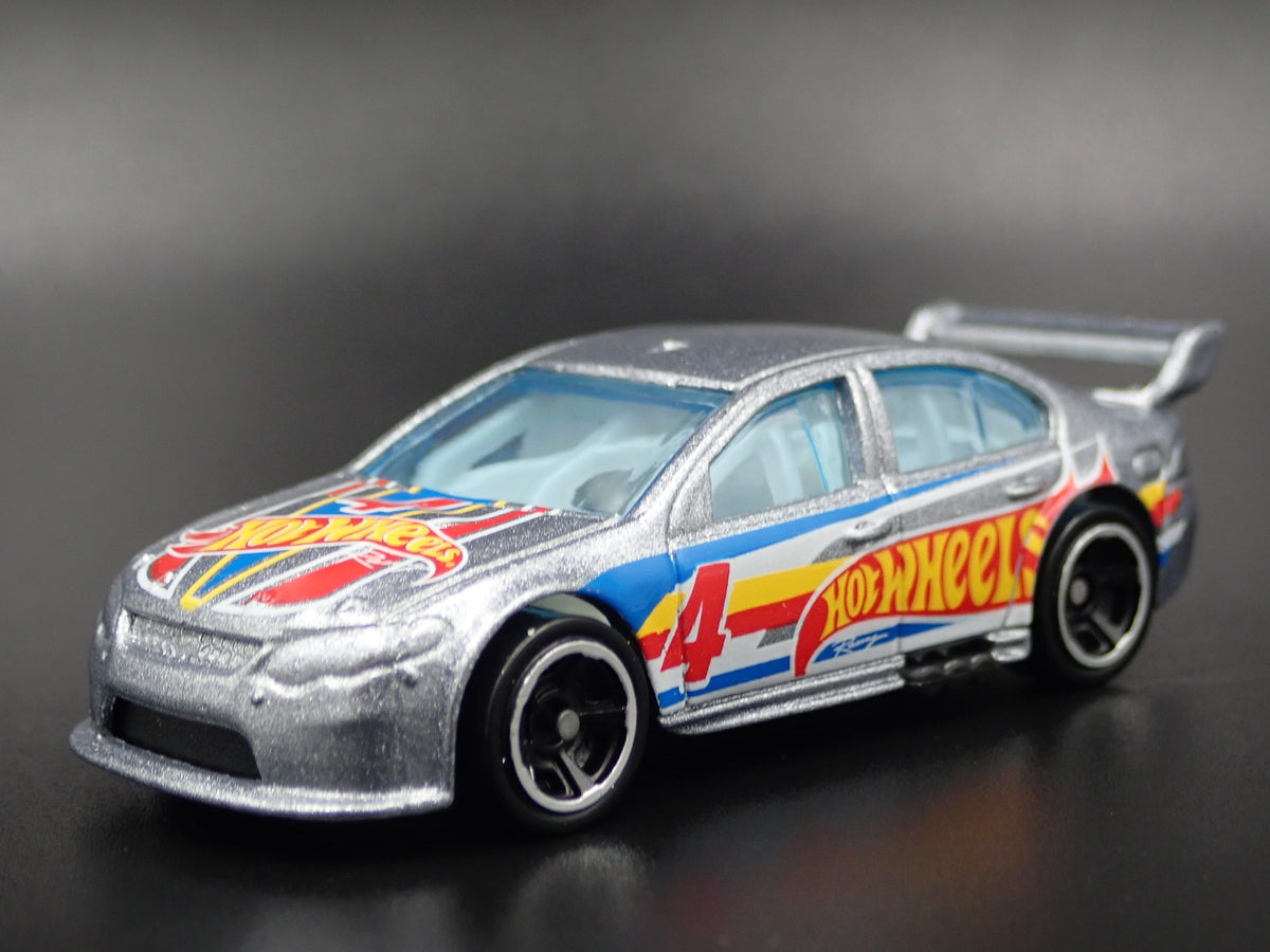 FORD FALCON RACE CAR HOT WHEELS 1:64 SCALE COLLECTIBLE DIORAMA DIECAST MODEL CAR-Burning Rubber Toy Company