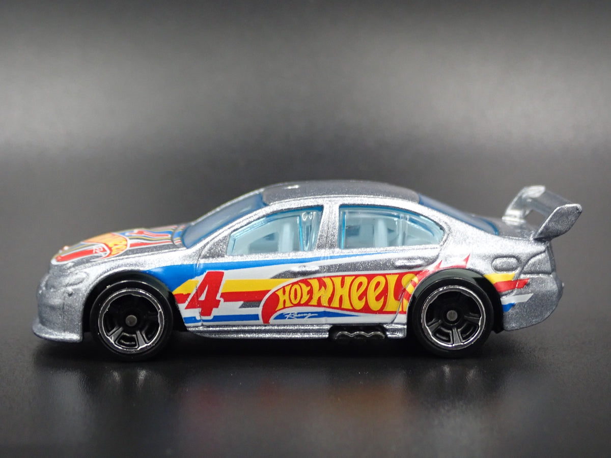 FORD FALCON RACE CAR HOT WHEELS 1:64 SCALE COLLECTIBLE DIORAMA DIECAST MODEL CAR-Burning Rubber Toy Company