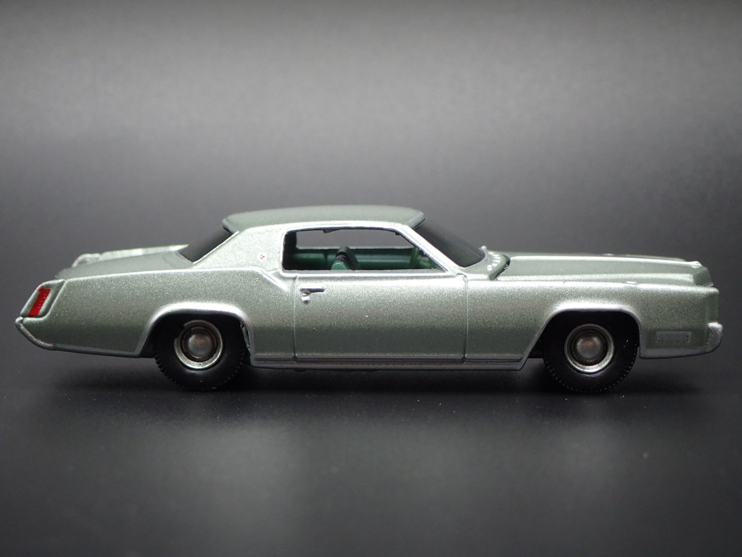 1967 67 CADILLAC CADDY ELDORADO 1:64 SCALE COLLECTIBLE DIORAMA DIECAST MODEL CAR