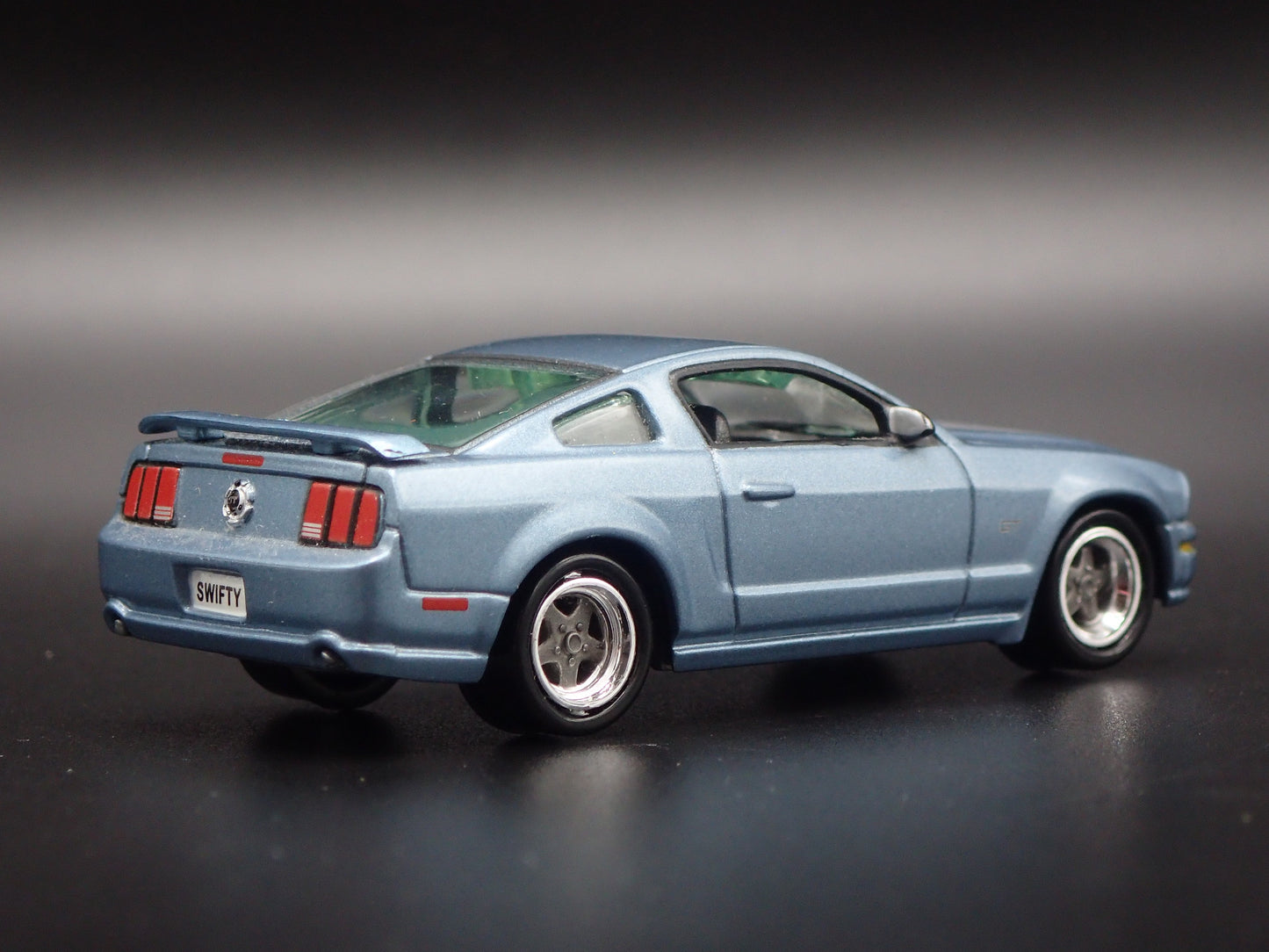 2005-2009 FORD MUSTANG GT RARE 1:64 SCALE COLLECTIBLE DIORAMA DIECAST MODEL CAR