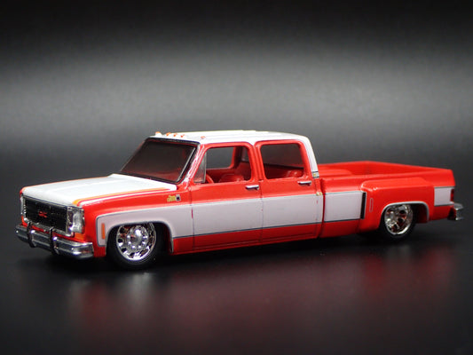 1976 GMC SIERRA 3500 DUALLY PICKUP TRUCK SQUAREBODY 1/64 SCALE DIECAST MODEL CAR