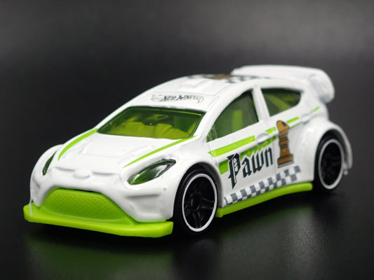 2009 - 2017 FORD FIESTA WHITE 1:64 SCALE COLLECTIBLE DIORAMA DIECAST MODEL CAR