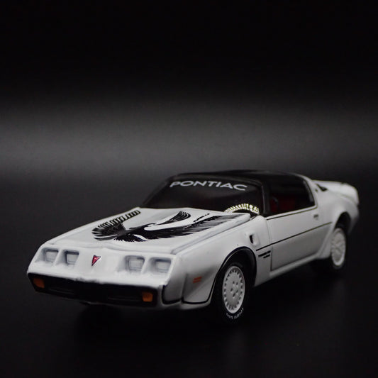 1981 81 PONTIAC FIREBIRD TRANS AM T/A TURBO 1/64 SCALE DIORAMA DIECAST MODEL CAR