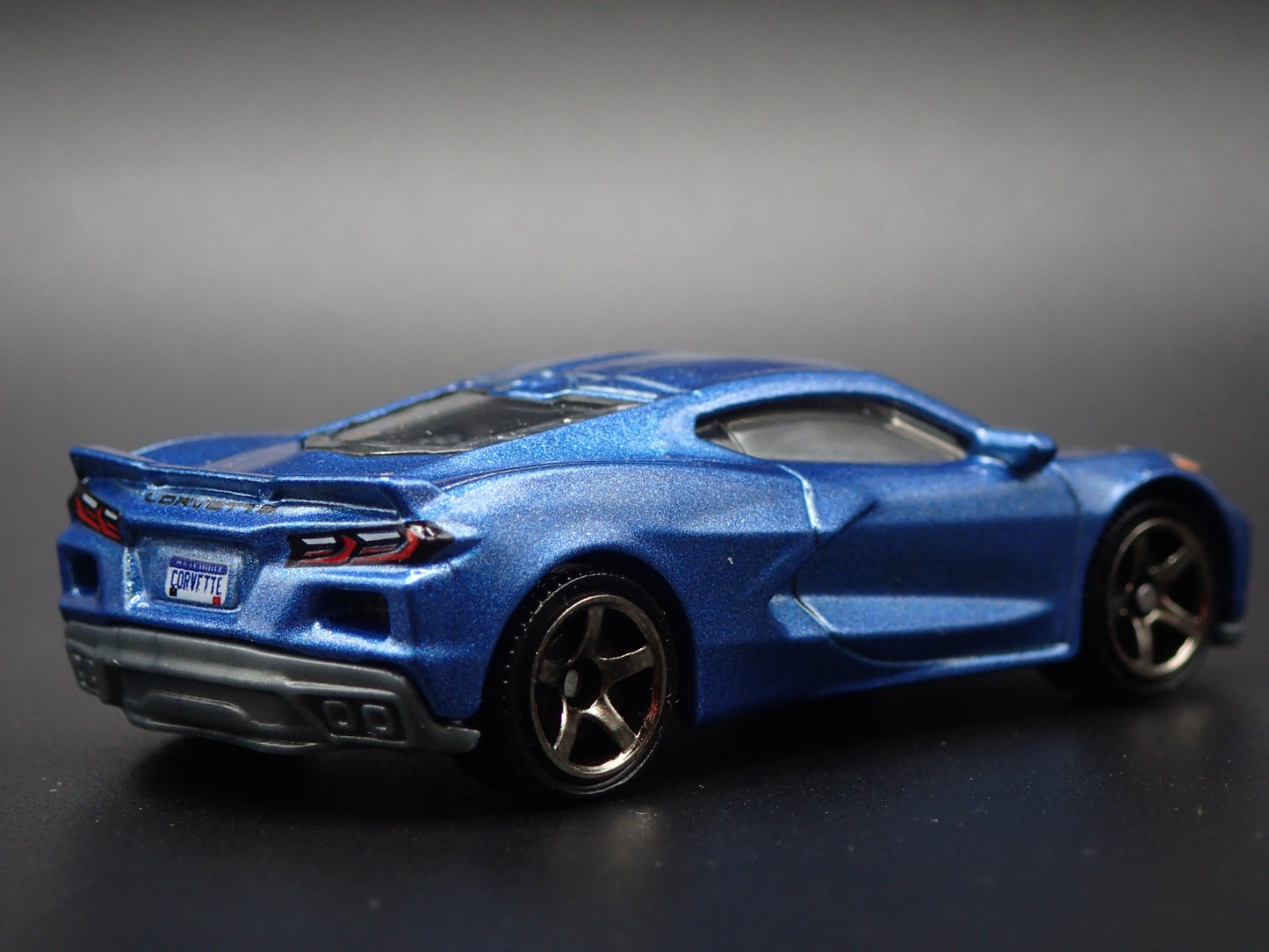 2020-2025 CHEVY CHEVROLET CORVETTE C8 BLUE 1:64 SCALE DIORAMA DIECAST MODEL CAR