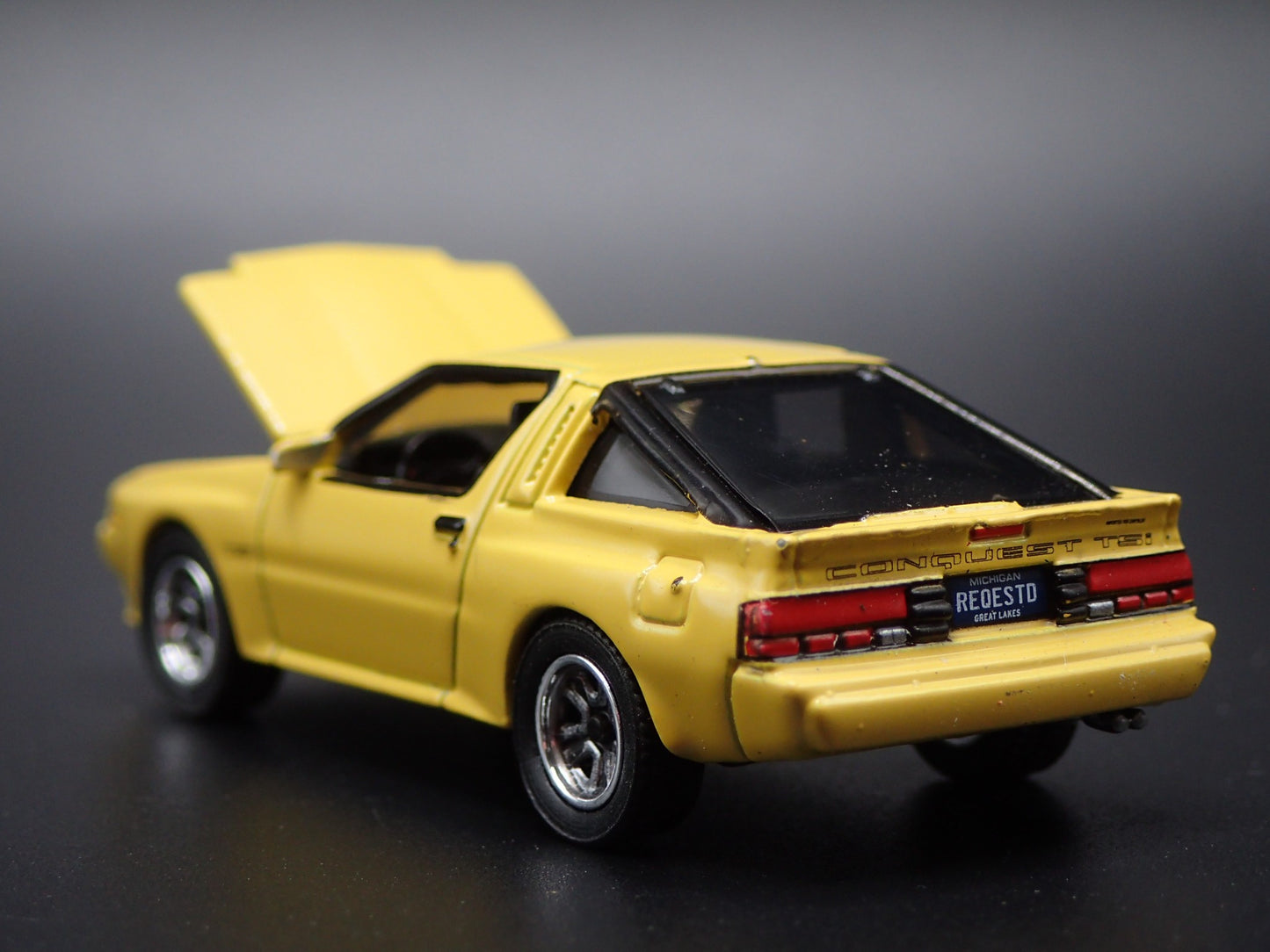 1983-1989 CHRYSLER CONQUEST TSI 1:64 SCALE COLLECTIBLE DIORAMA DIECAST MODEL CAR