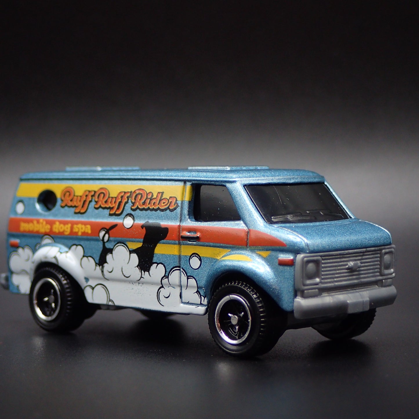 1971-1995 CHEVY CHEVROLET VAN MOBILE DOG SPA 1:64 SCALE DIECAST MODEL CAR