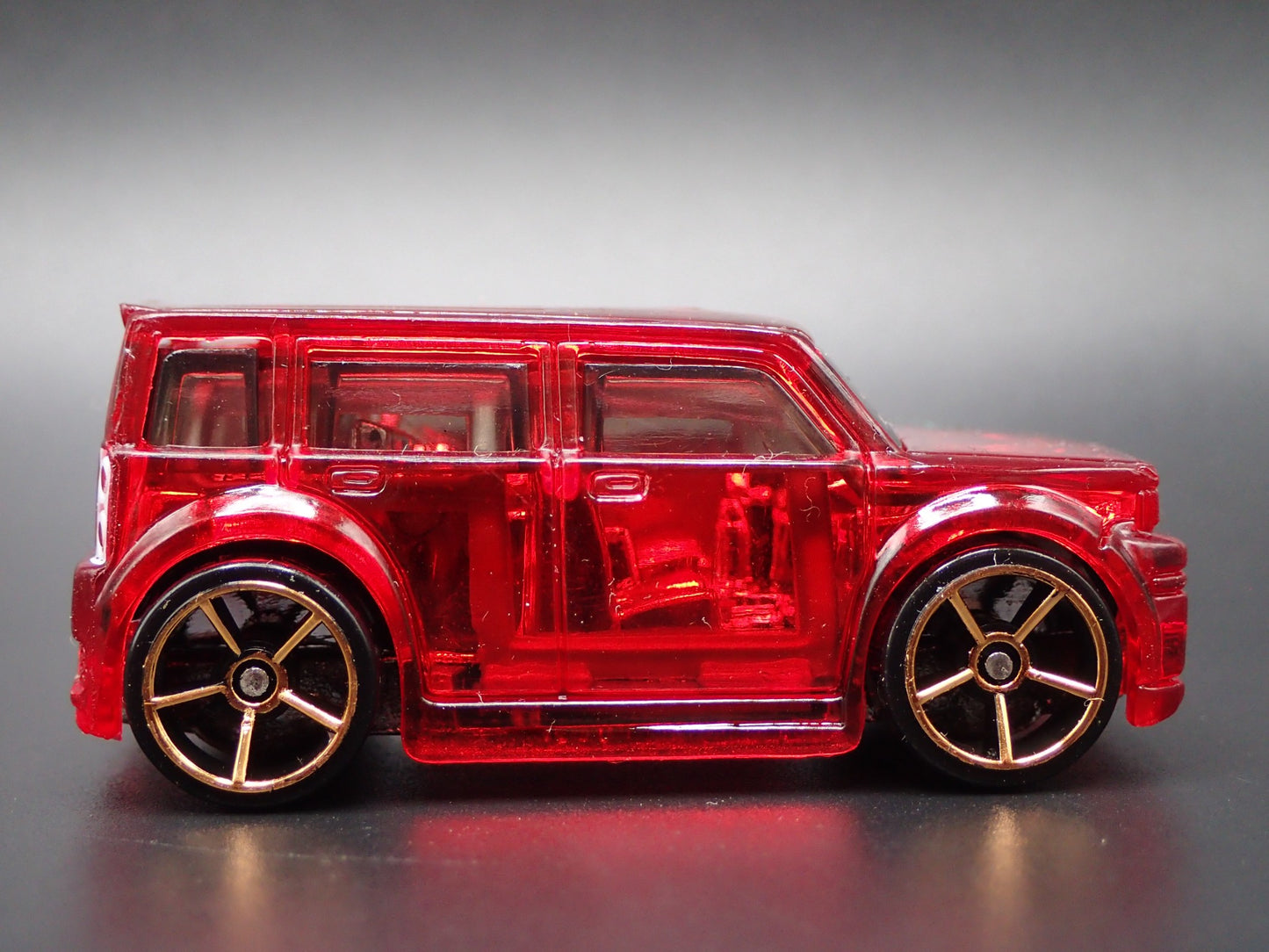 2003-2006 SCION XB RED 1/64 SCALE LIMITED COLLECTIBLE DIORAMA DIECAST MODEL CAR