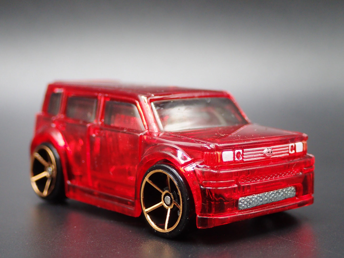 2003-2006 SCION XB RED 1/64 SCALE LIMITED COLLECTIBLE DIORAMA DIECAST MODEL CAR