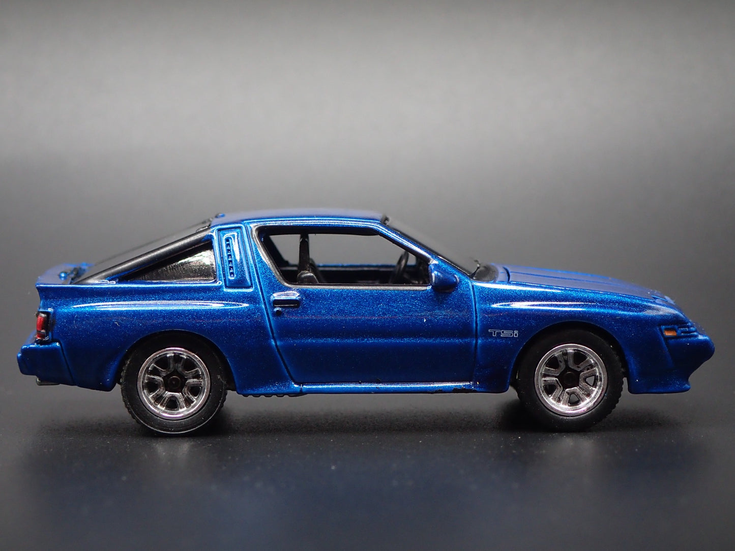 1983-1989 CHRYSLER CONQUEST TSI 1:64 SCALE COLLECTIBLE DIORAMA DIECAST MODEL CAR