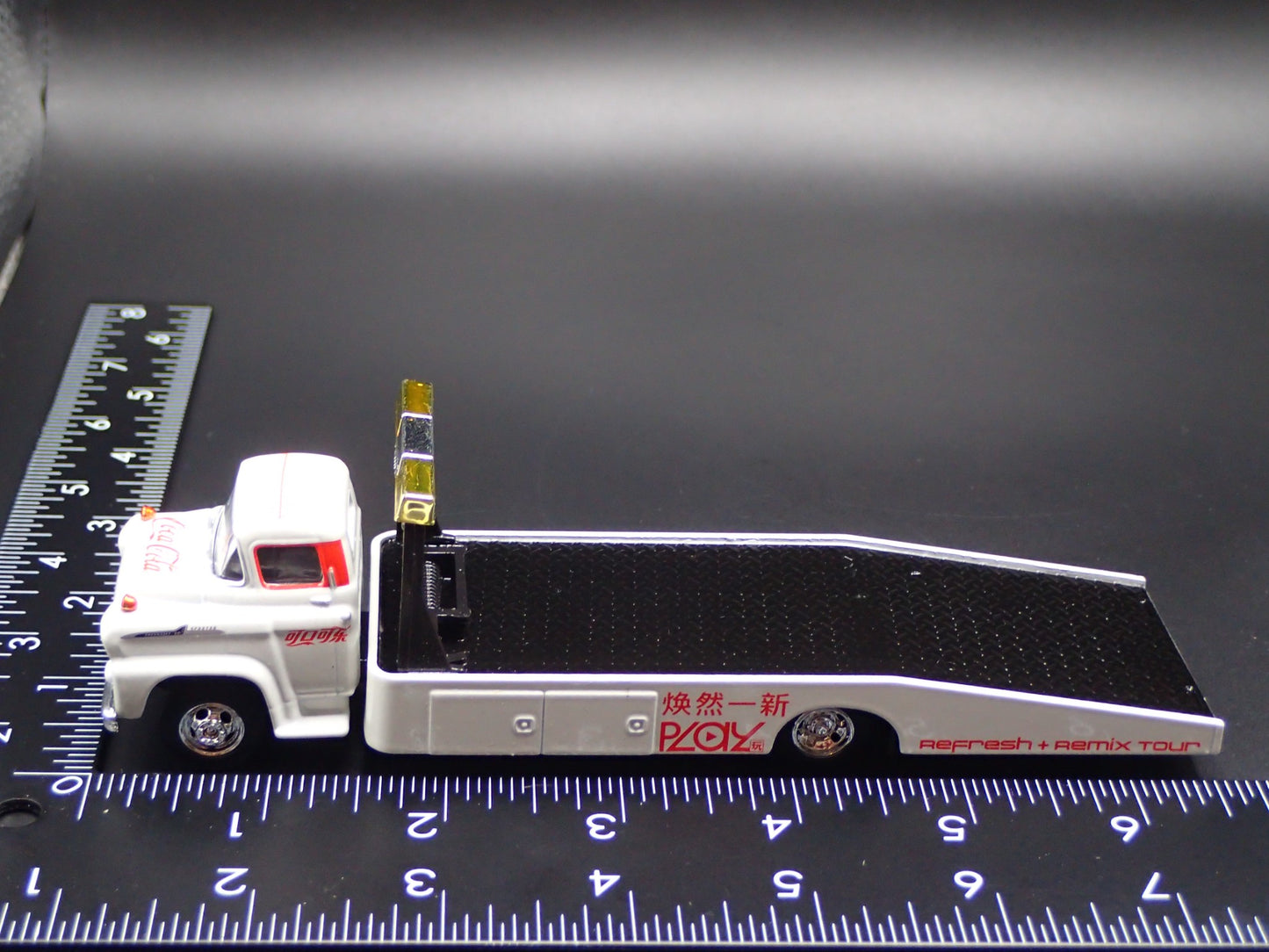 1958 CHEVROLET SPARTAN LCF COE RAMP TRUCK 1:64 SCALE DIORAMA DIECAST MODEL CAR