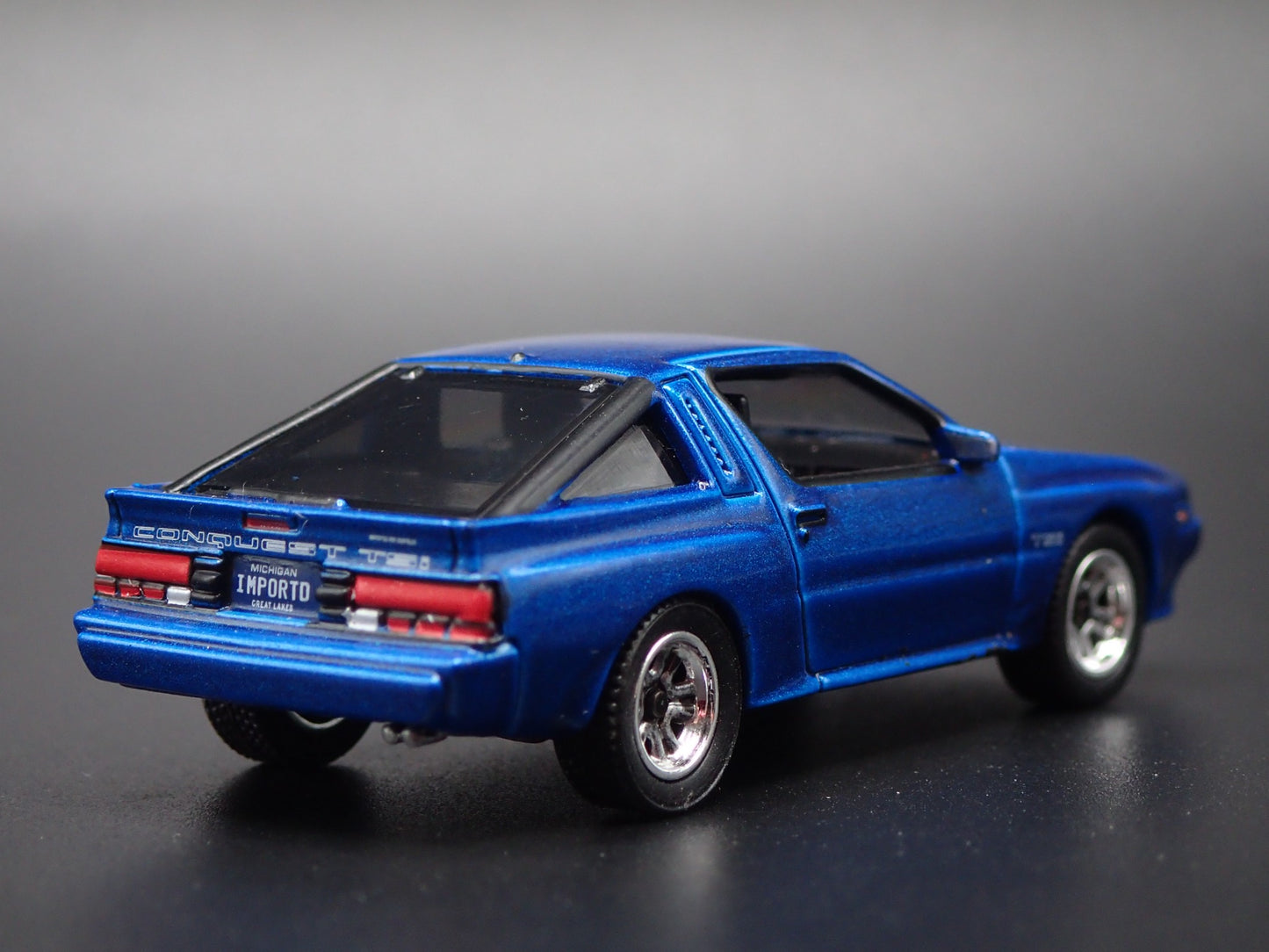 1983-1989 CHRYSLER CONQUEST TSI 1:64 SCALE COLLECTIBLE DIORAMA DIECAST MODEL CAR