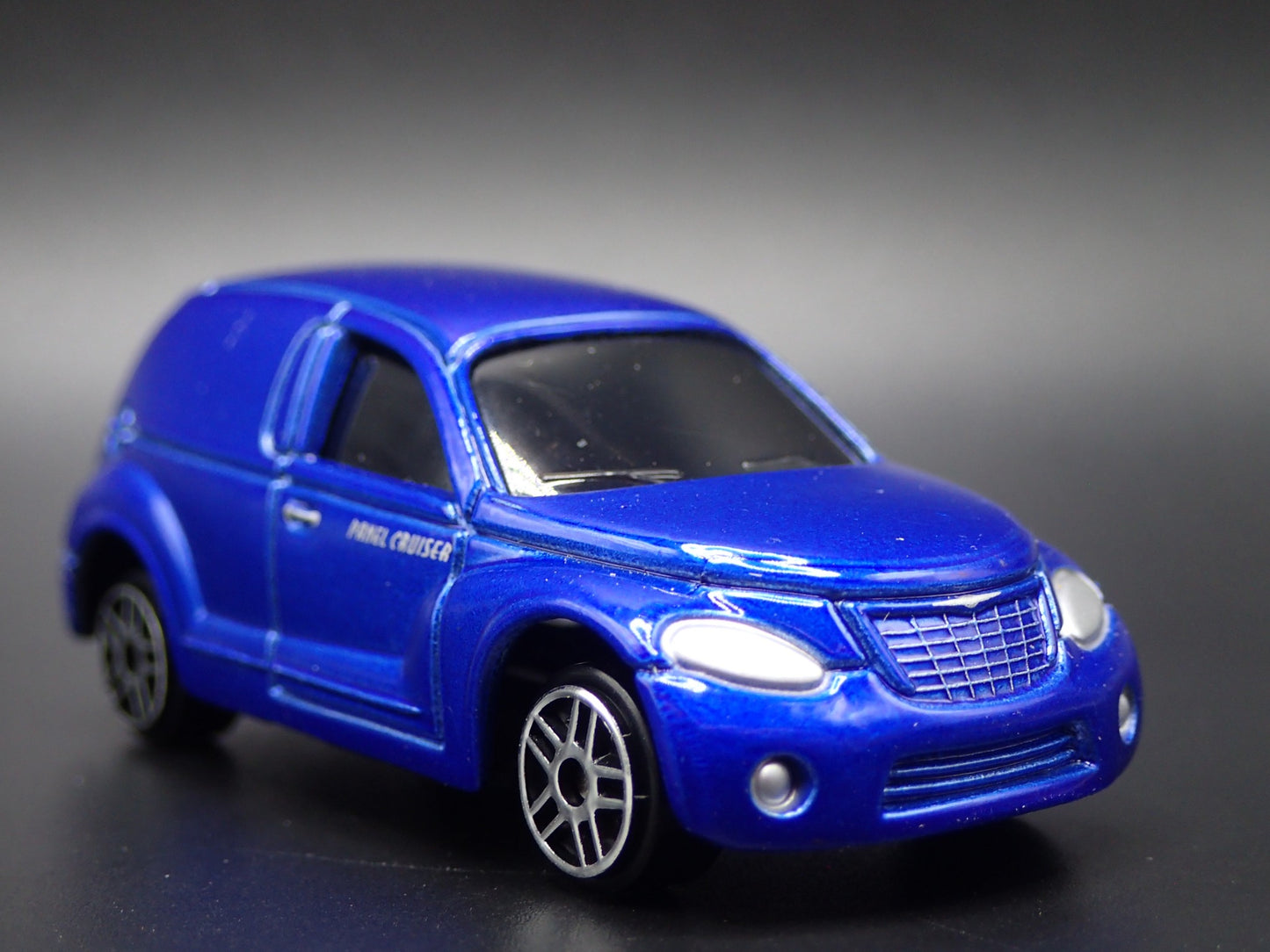 2001-2010 CHRYSLER PT CRUISER BLUE 1/64 SCALE COLLECTIBLE DIECAST MODEL CAR