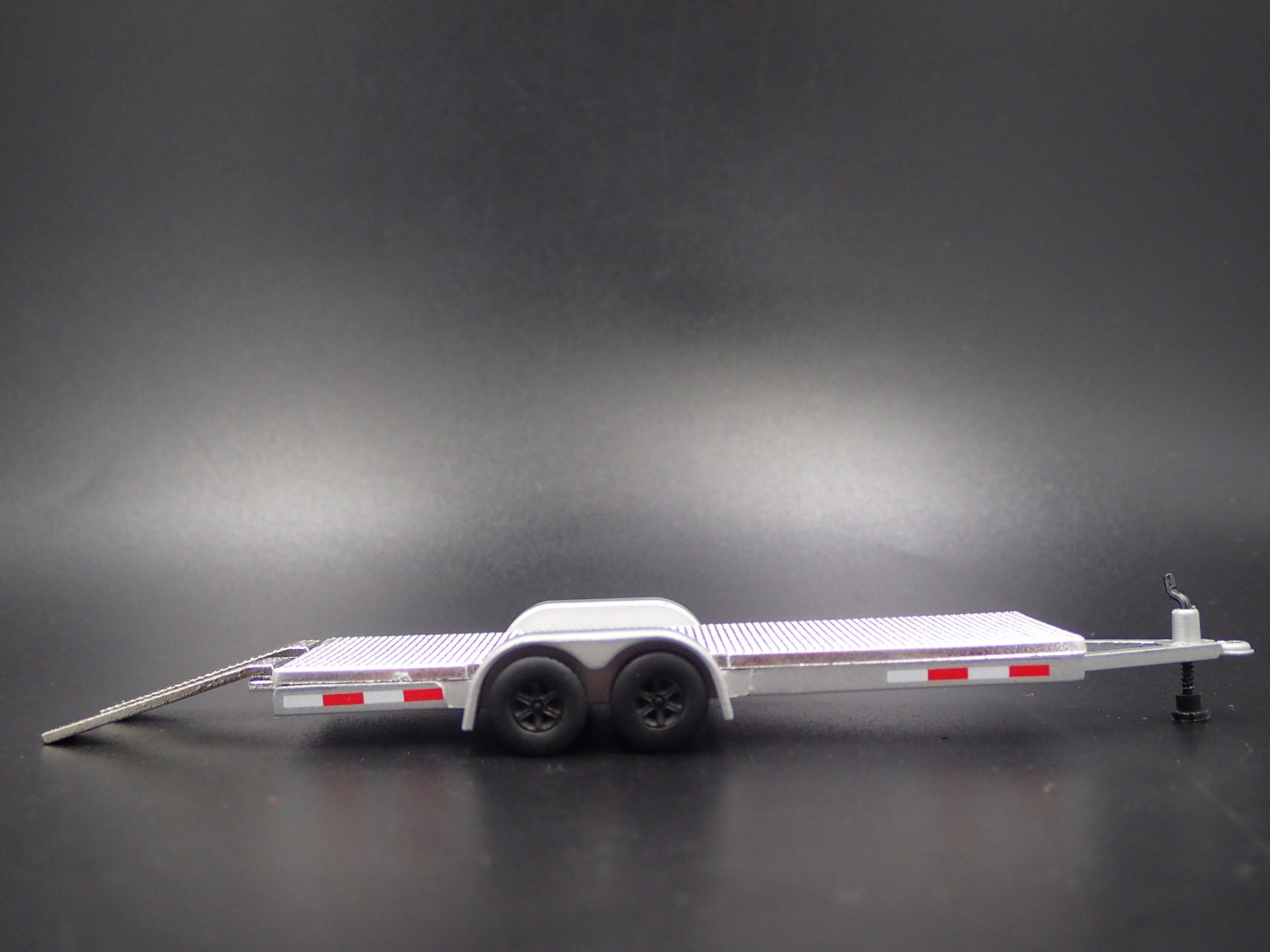 FLATBED CAR HAULER TRAILER w LOADING RAMPS RARE 1:64 SCALE DIORAMA DIECAST MODEL