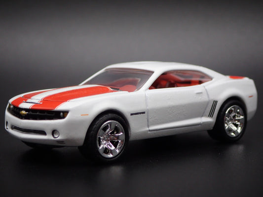 2010-2015 CHEVY CHEVROLET CAMARO WHITE 1:64 SCALE COLLECTIBLE DIECAST MODEL CAR