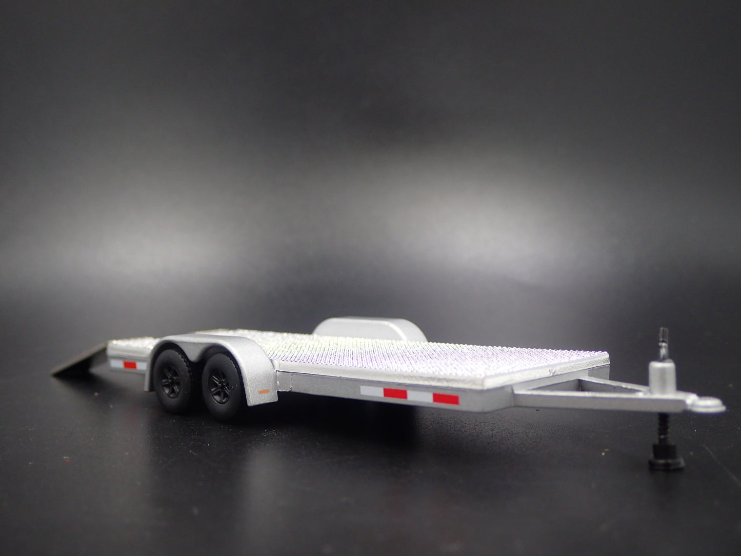 FLATBED CAR HAULER TRAILER w LOADING RAMPS RARE 1:64 SCALE DIORAMA DIECAST MODEL