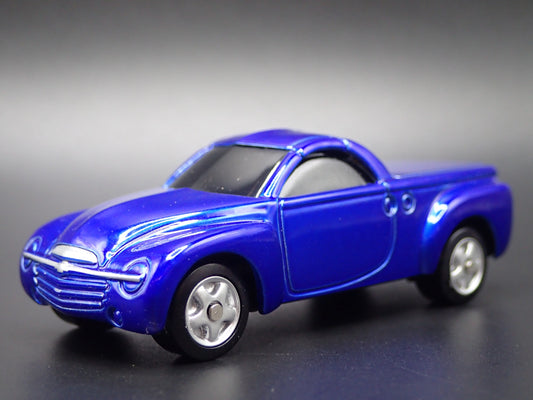 2003-2006 CHEVROLET SSR TRUCK BLUE 1:64 SCALE COLLECTIBLE DIECAST MODEL CAR
