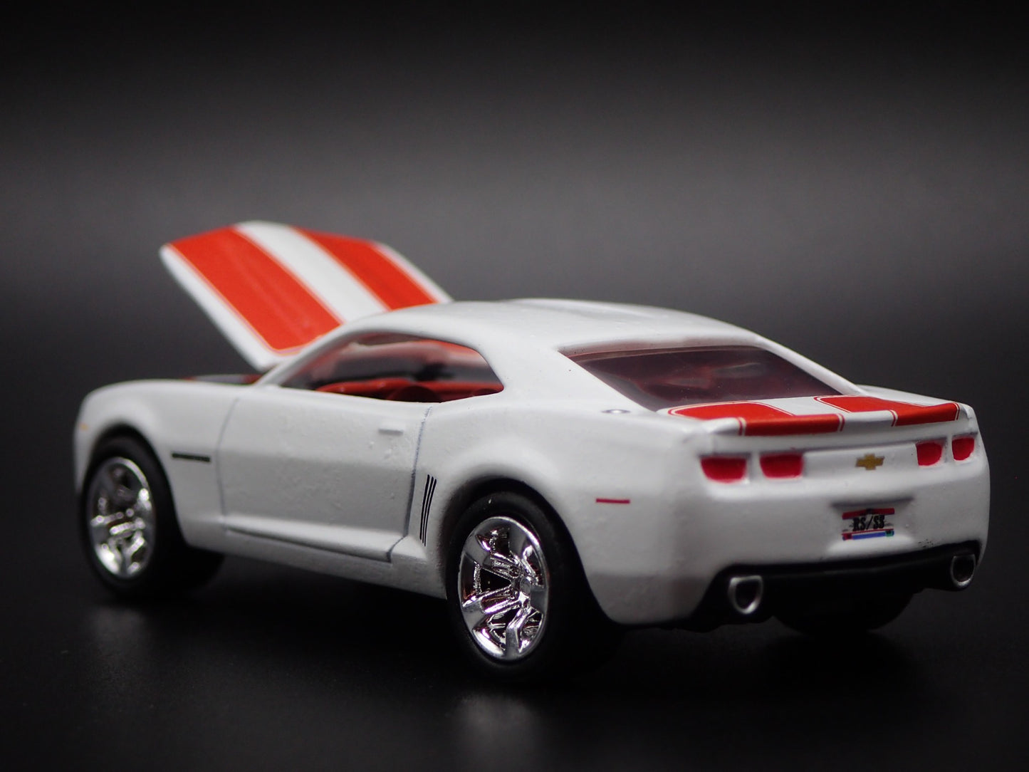 2010-2015 CHEVY CHEVROLET CAMARO WHITE 1:64 SCALE COLLECTIBLE DIECAST MODEL CAR